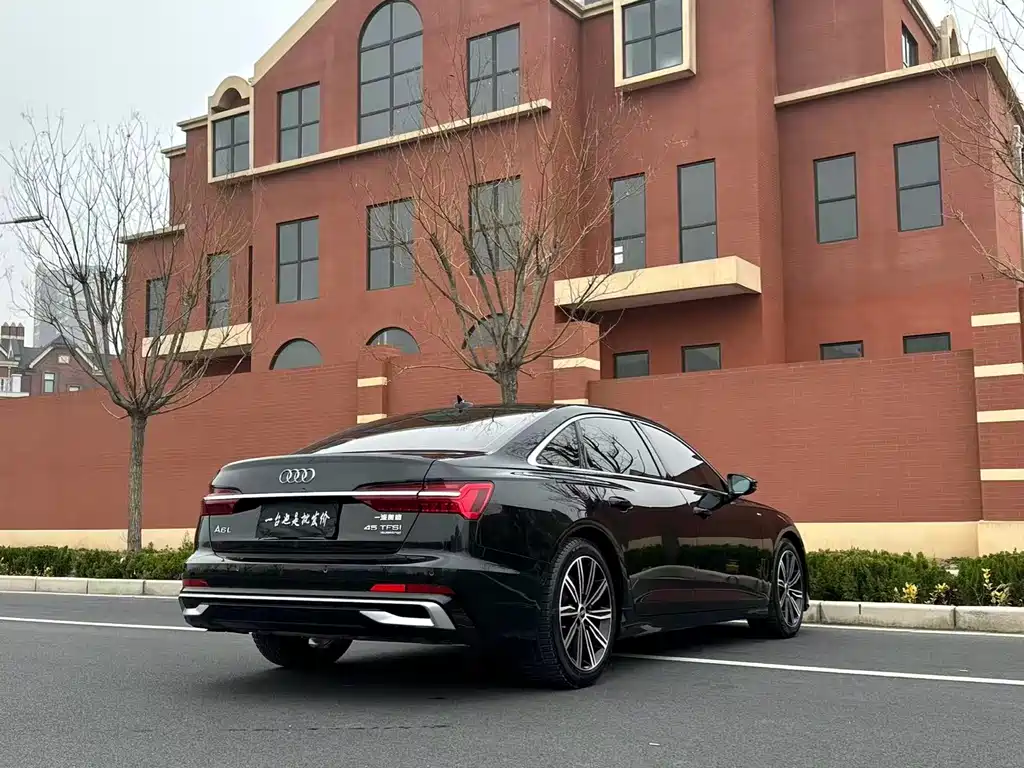 Audi A6L 2023 — фото 14