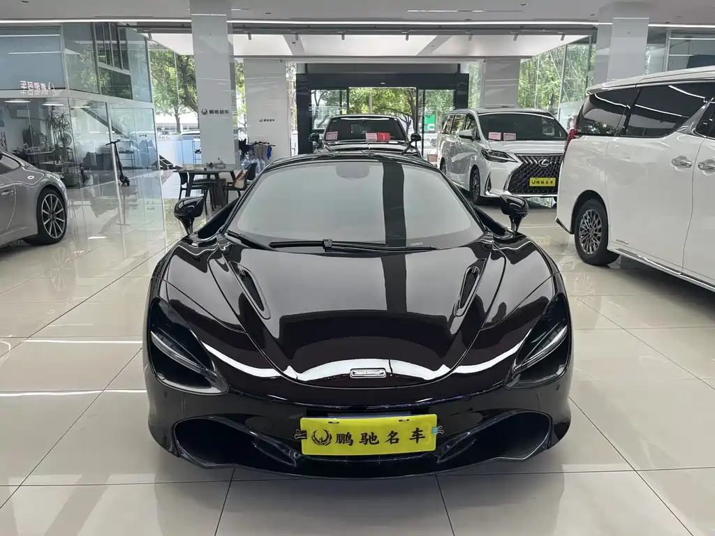 McLaren 720S 2020 — фото 2