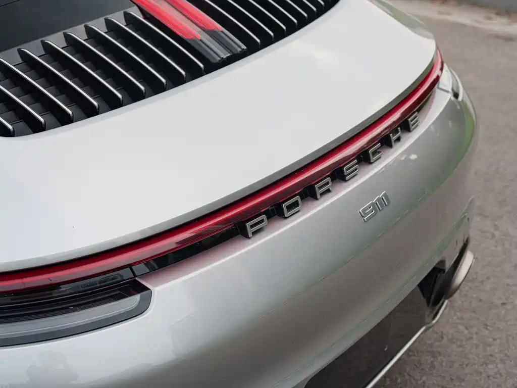 Porsche 911 2020 — фото 8