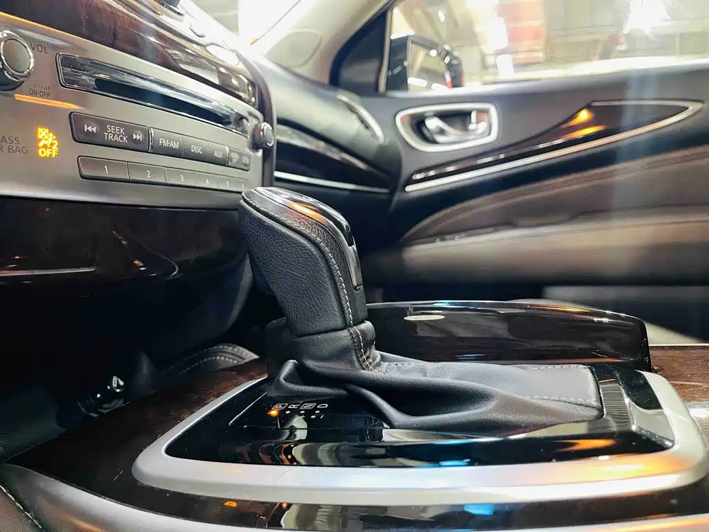 Infiniti QX60 2018 — фото 12
