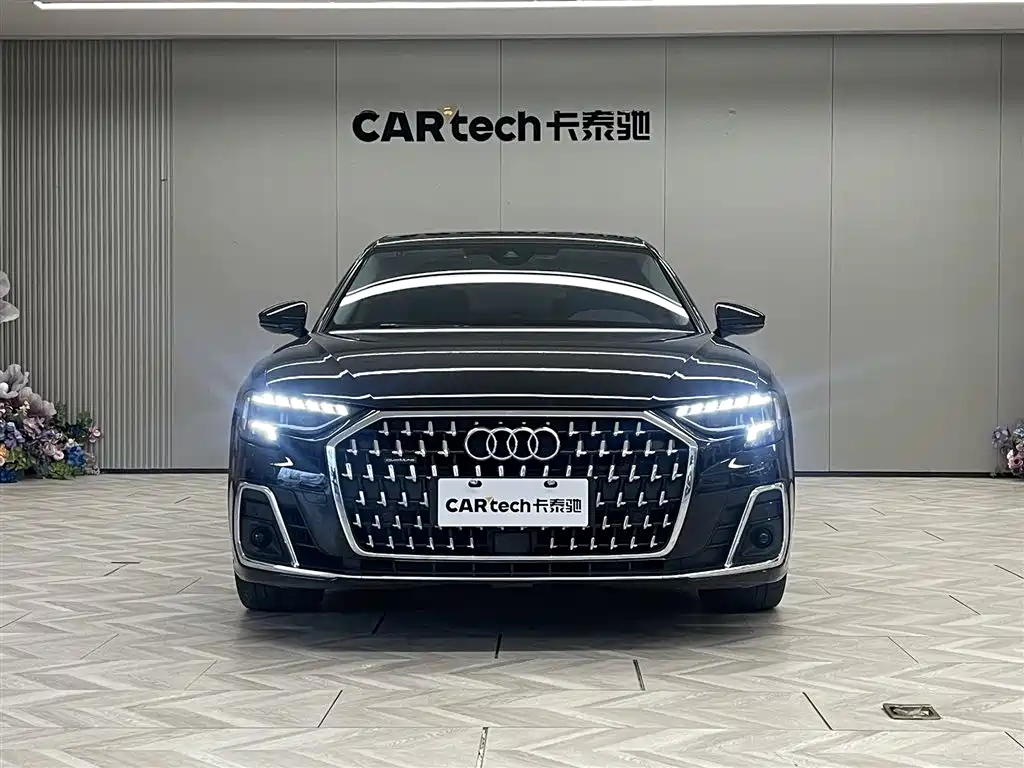 Audi A8 2023 — фото 3