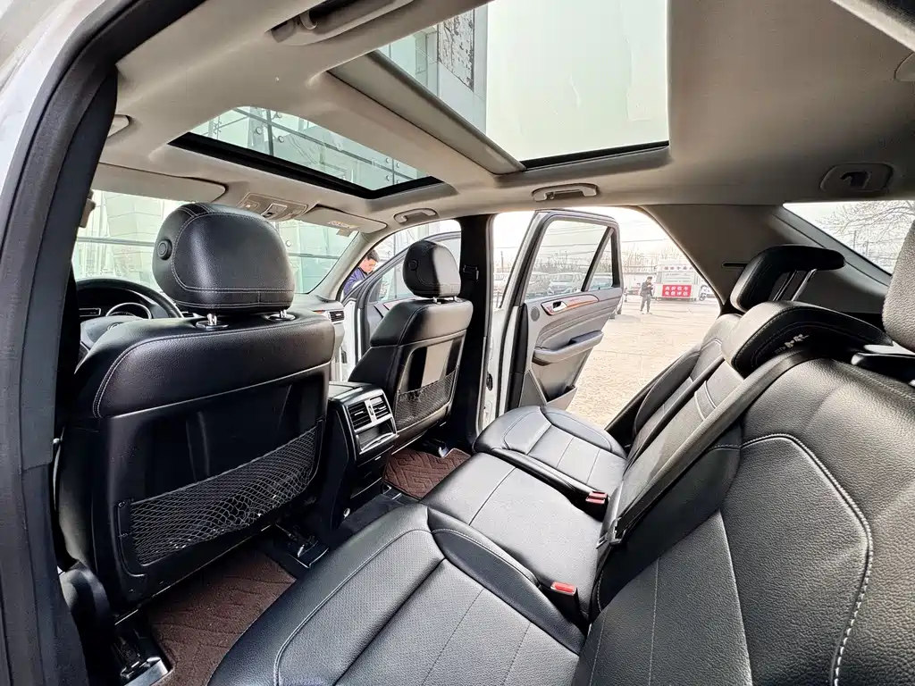 Mercedes-Benz M-Class 2015 — фото 11
