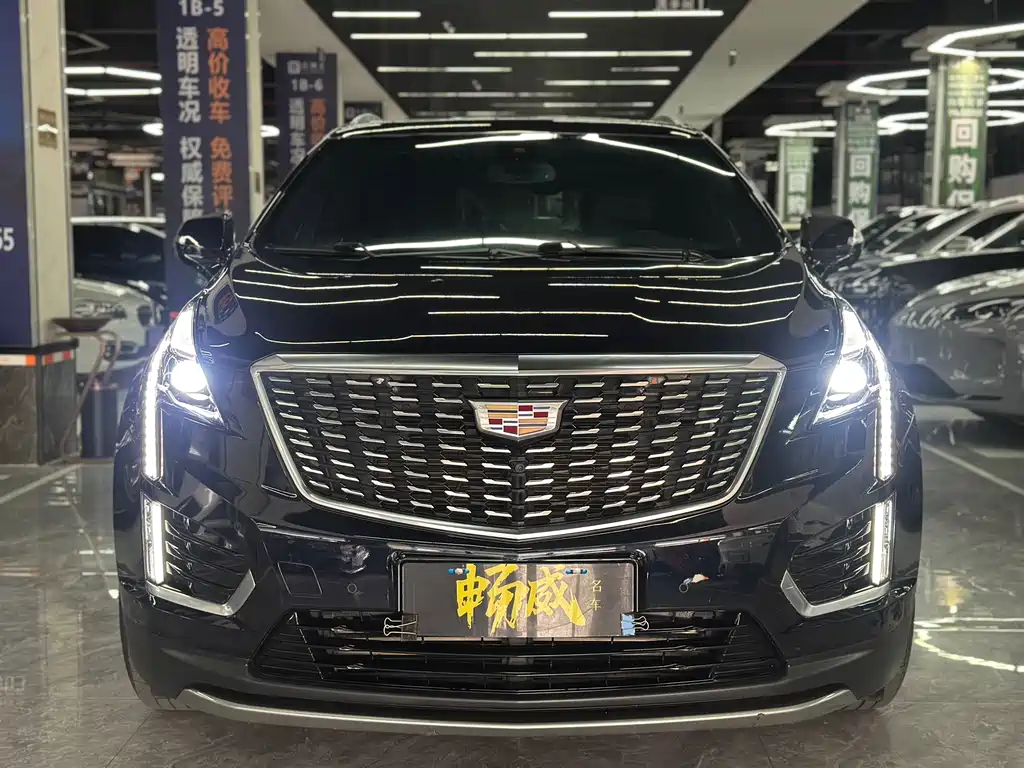 Cadillac XT5 2021 — фото 2