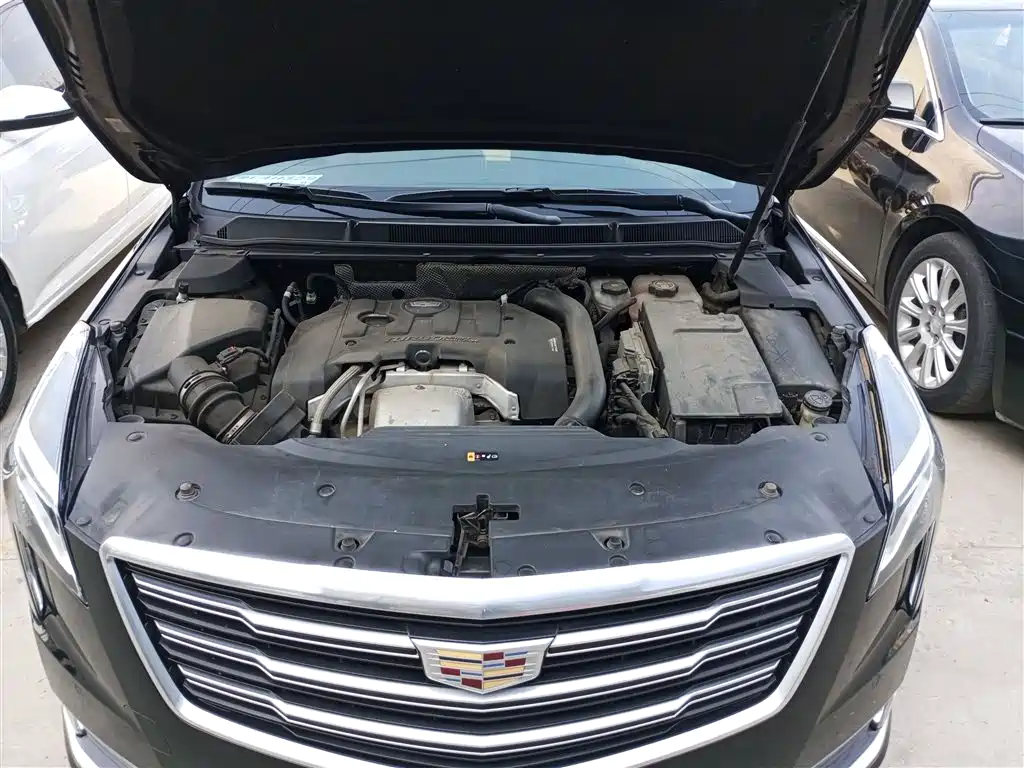 Cadillac XTS 2018 — фото 20