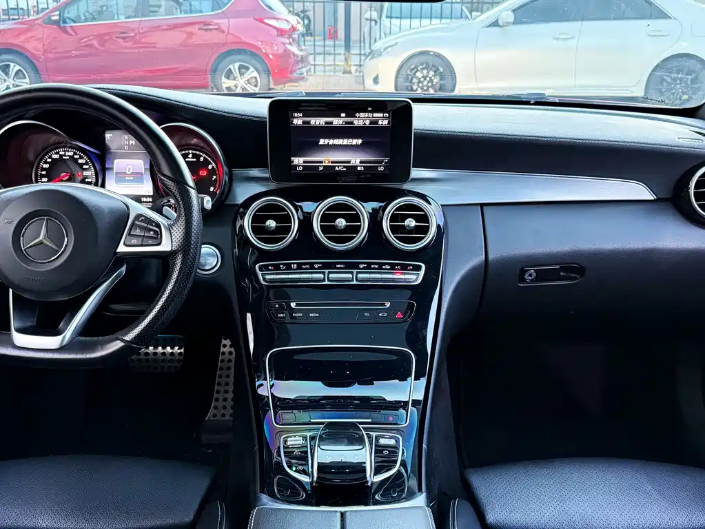 Mercedes-Benz C-Class 2016 — фото 11
