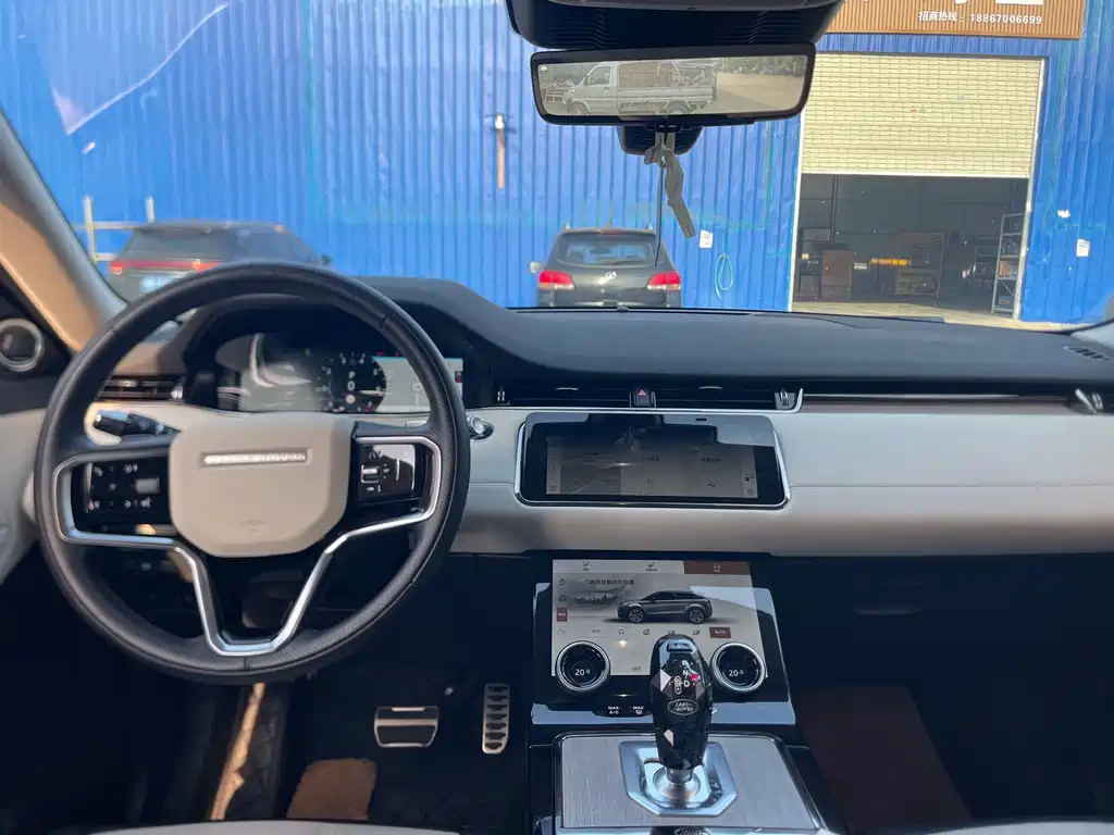Land Rover Evoque 2023 — фото 8