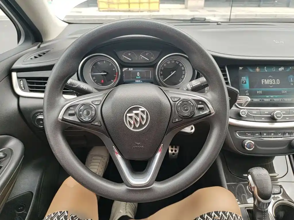 Buick Verano 2017 — фото 11