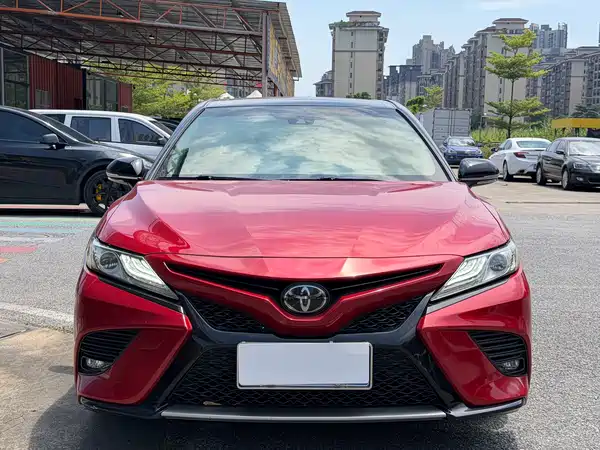 Toyota Camry 2019