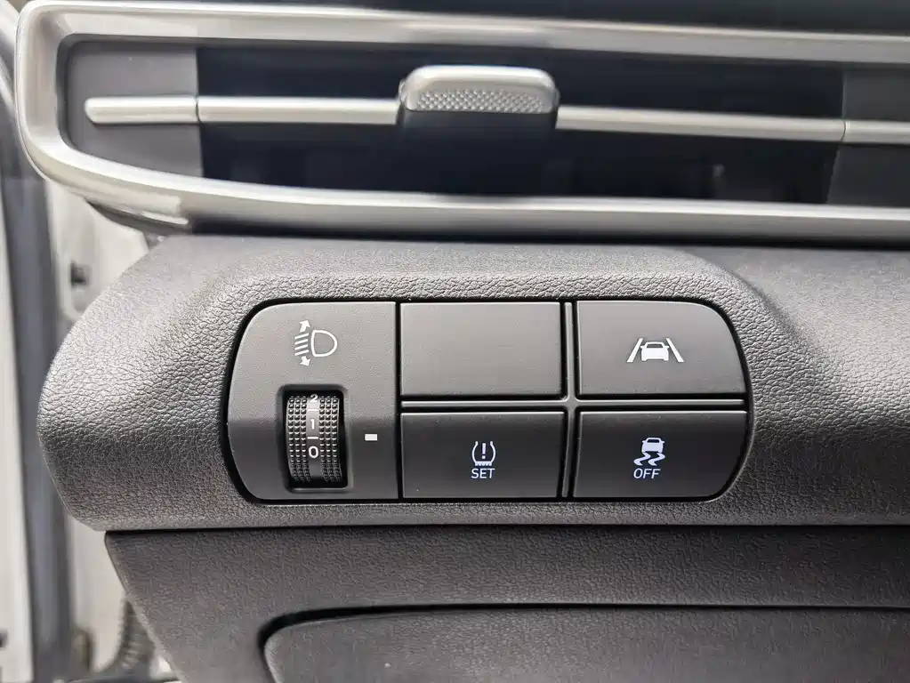 Hyundai Elantra 2021 — фото 15