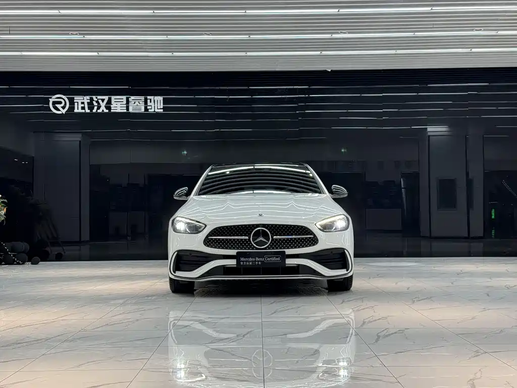Mercedes-Benz C-Class 2024 — фото 2