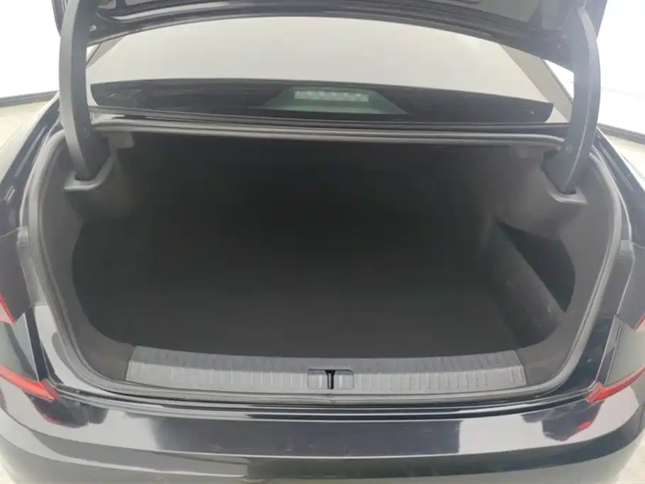 Volkswagen Passat 2021