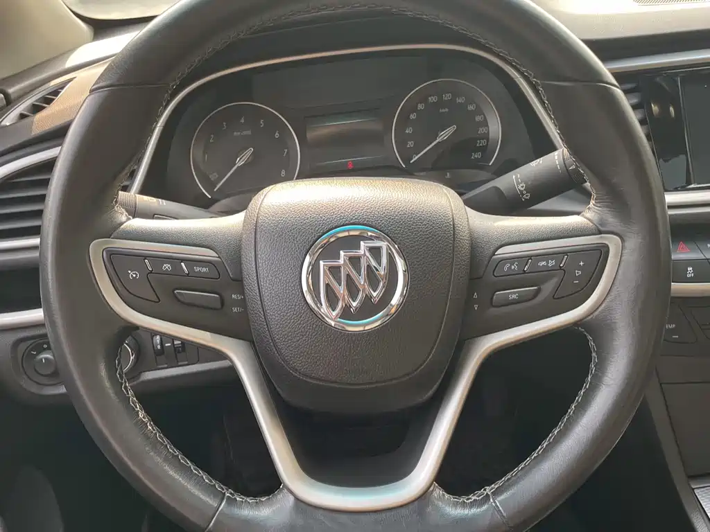 Buick Excelle 2019 — фото 17