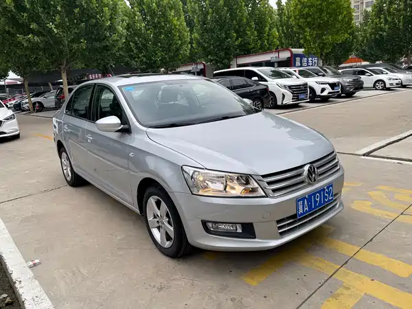 Volkswagen Santana 2015