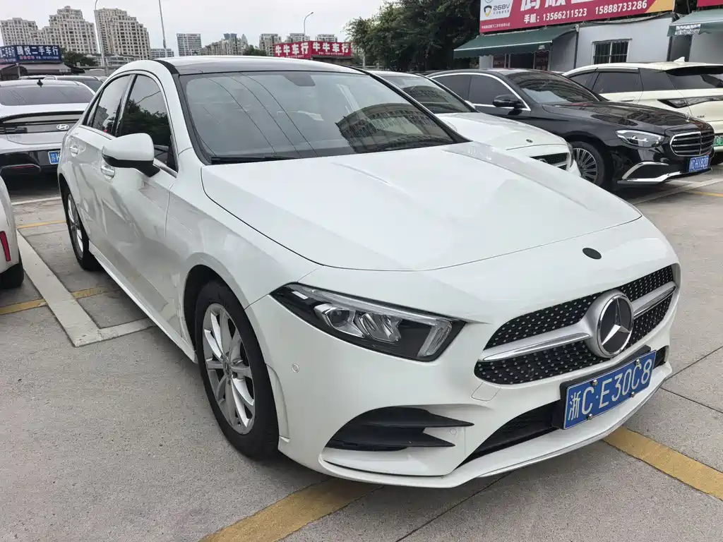 Mercedes-Benz A-Class 2021 — фото 3