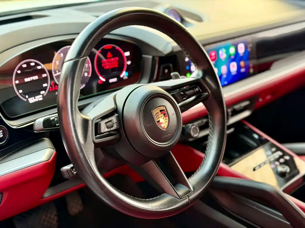 Porsche Cayenne 2024