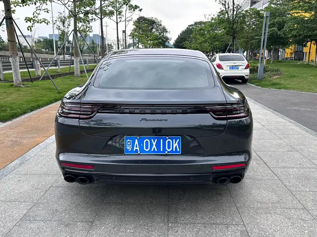 Porsche Panamera 2019 — фото 6
