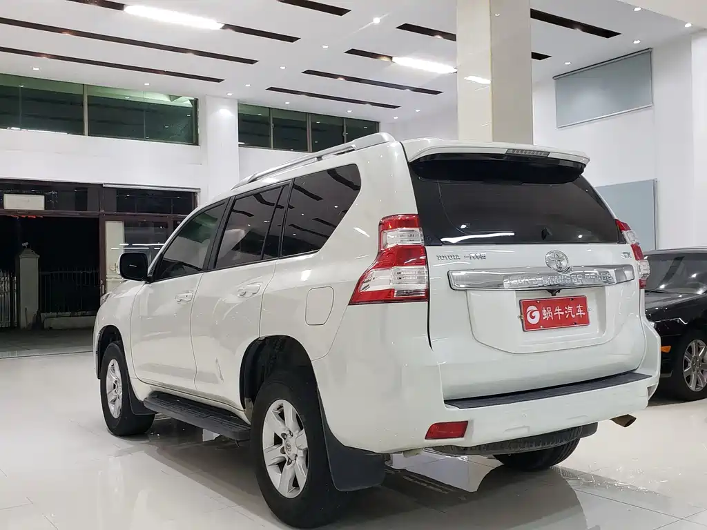 Toyota Prado 2017 — фото 12