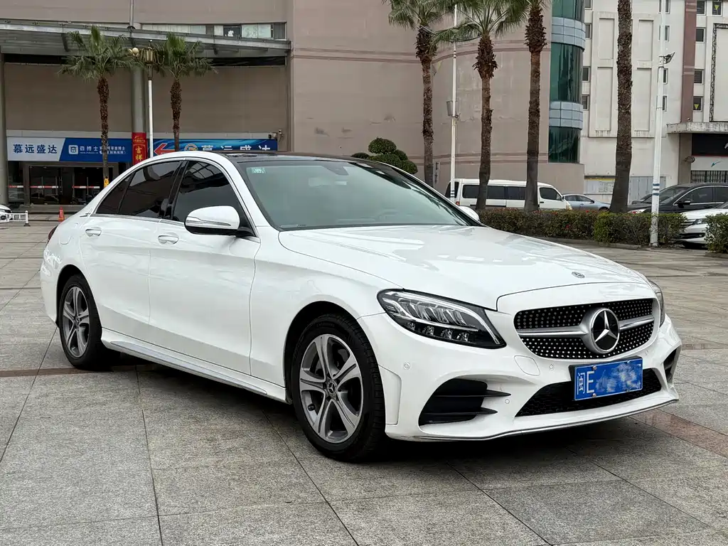 Mercedes-Benz C-Class 2020 — фото 4