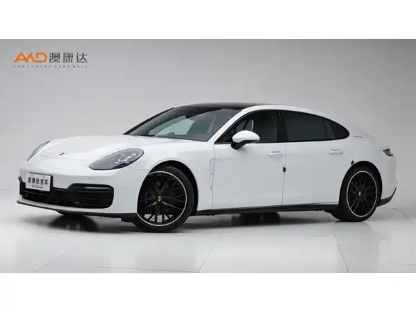 Porsche Panamera 2023