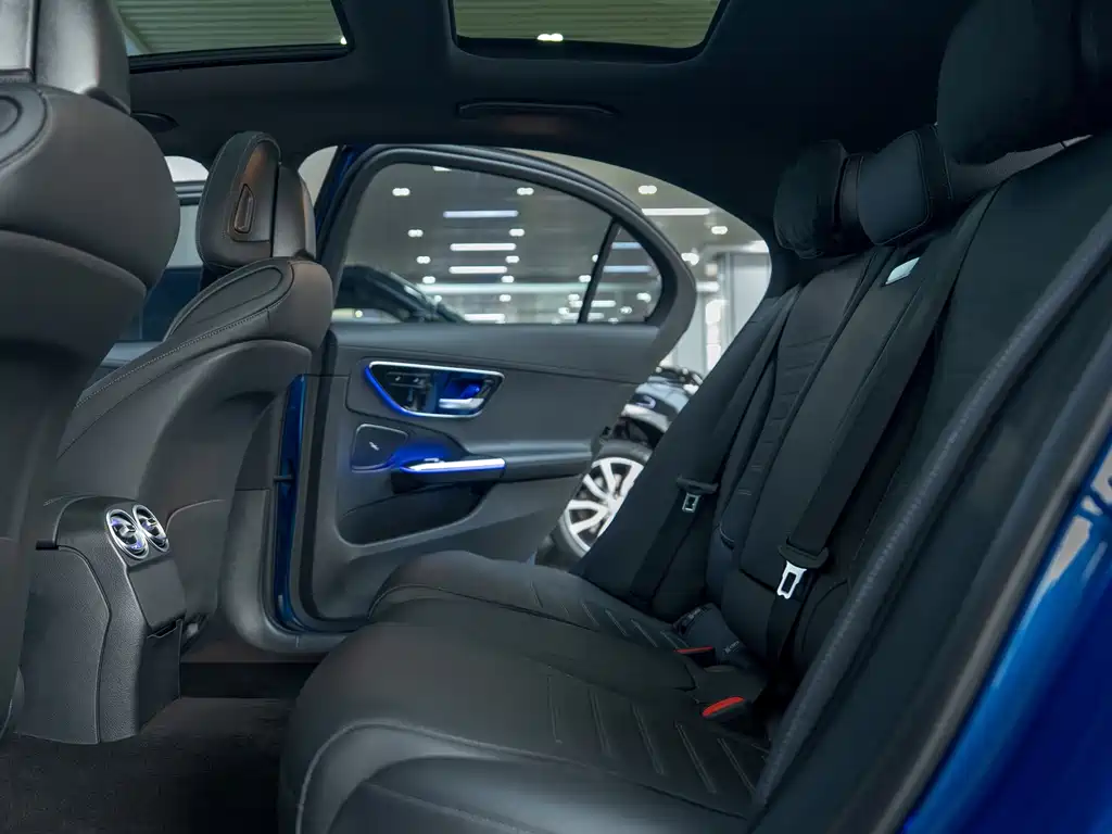 Mercedes-Benz C-Class 2022 — фото 13
