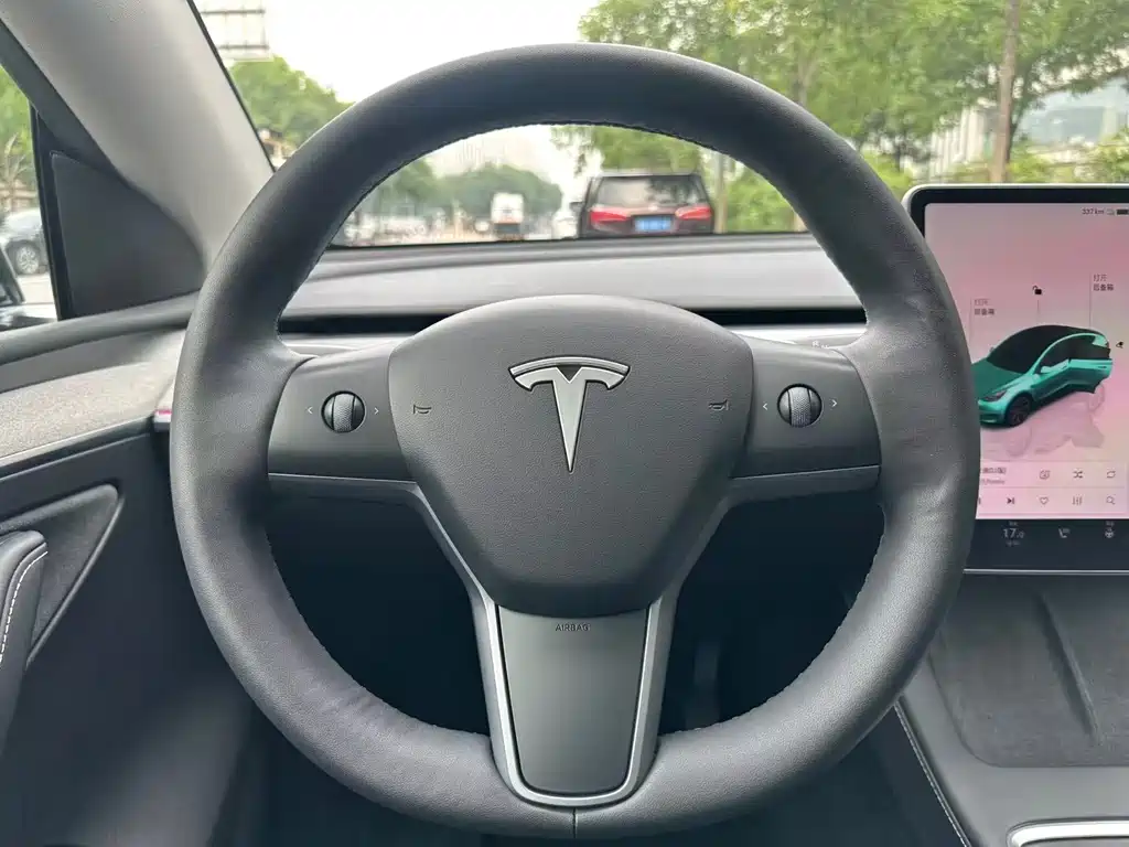 Tesla Model Y 2023 — фото 20