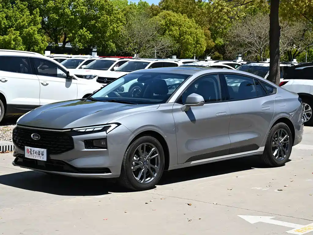 Ford Mondeo 2025
