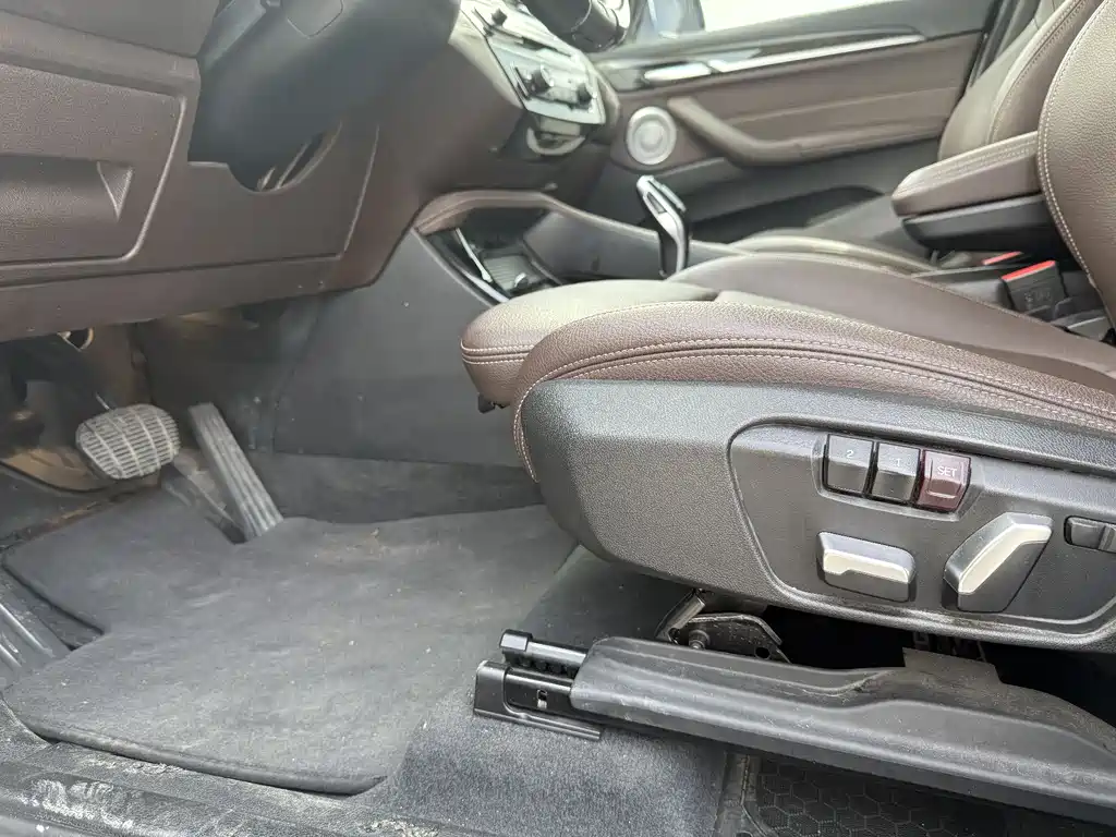 BMW X1 2020 — фото 15
