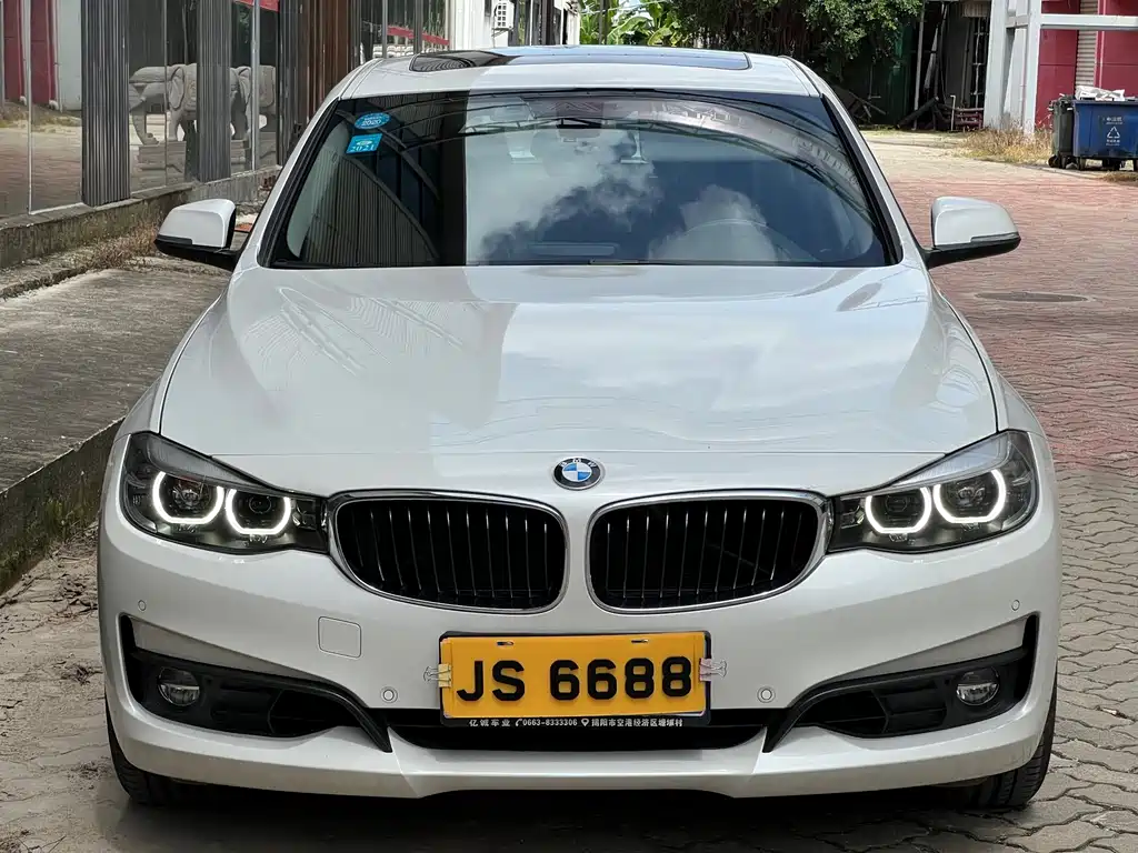 BMW 3 Series GT 2019