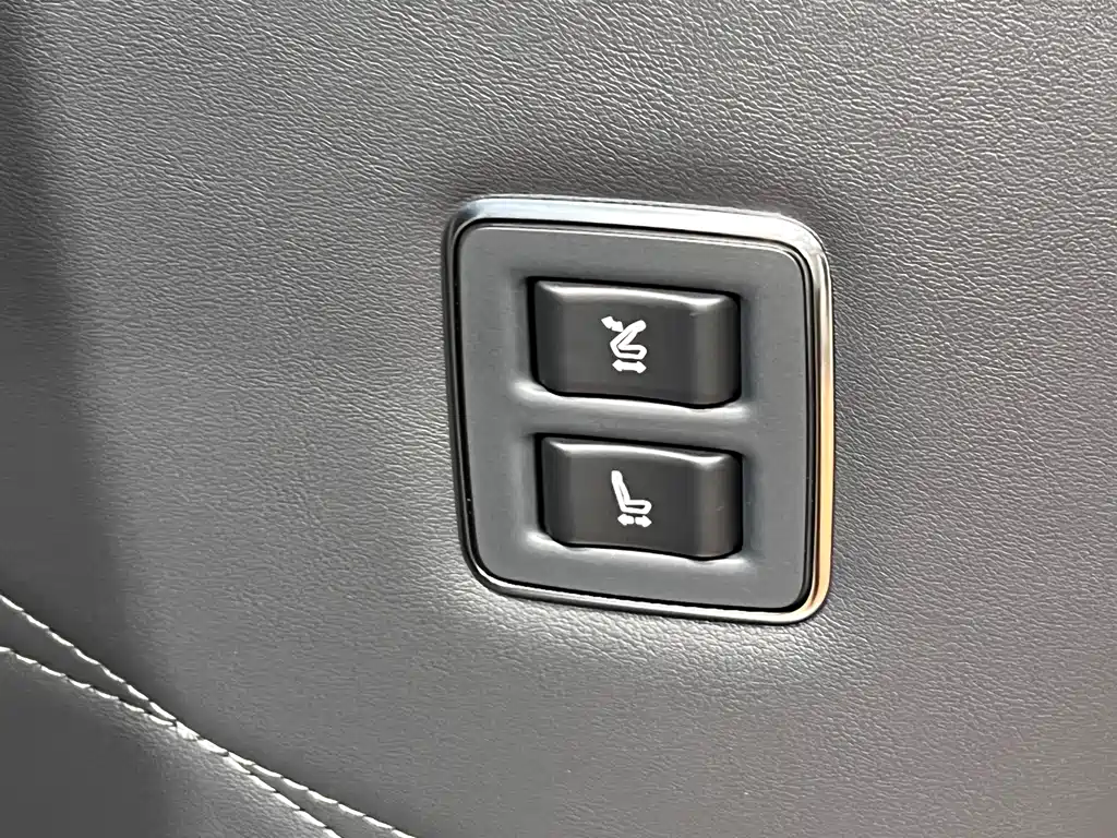 Toyota Alphard 2025 — фото 12