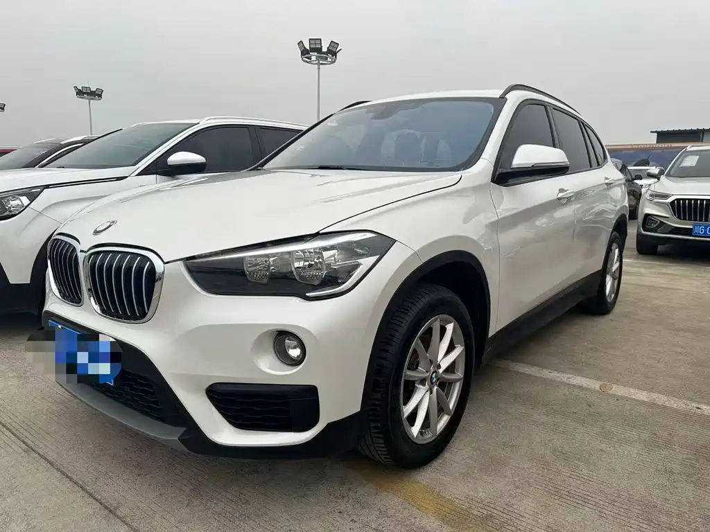 BMW X1 2019 — фото 1