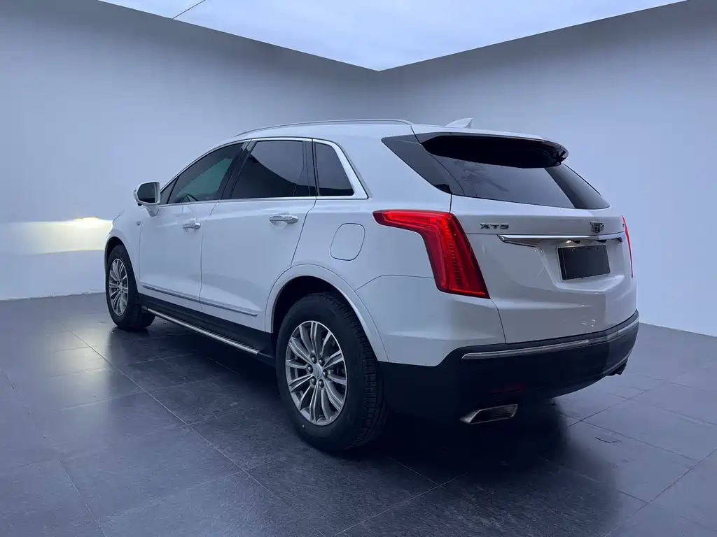 Cadillac XT5 2018 — фото 6