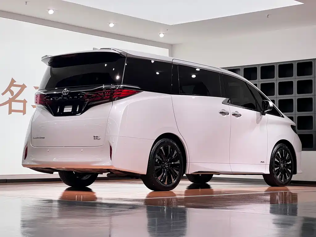 Toyota Alphard 2025 — фото 7