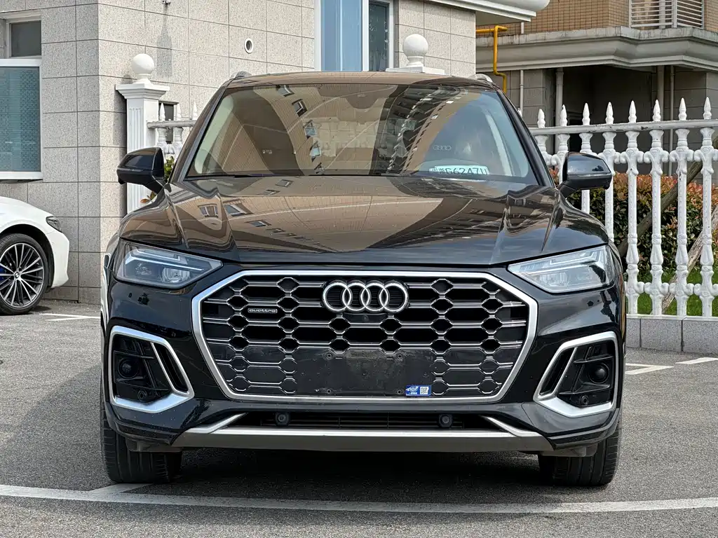 Audi Q5L 2022 — фото 3