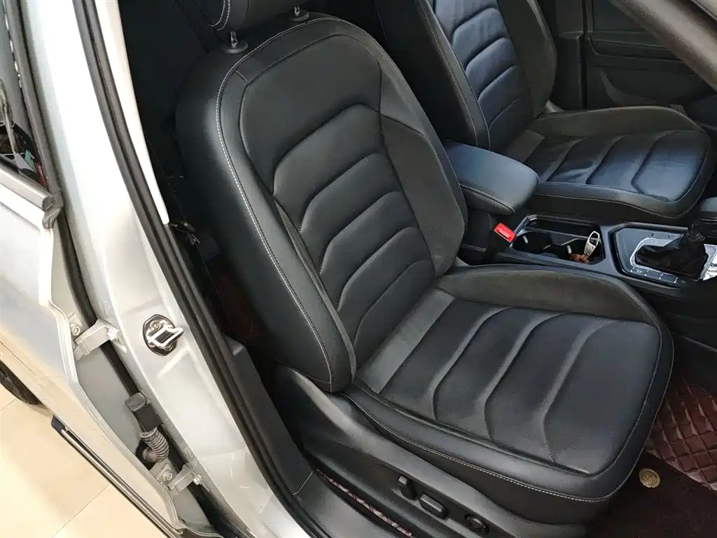 Volkswagen Tiguan L 2021 — фото 25
