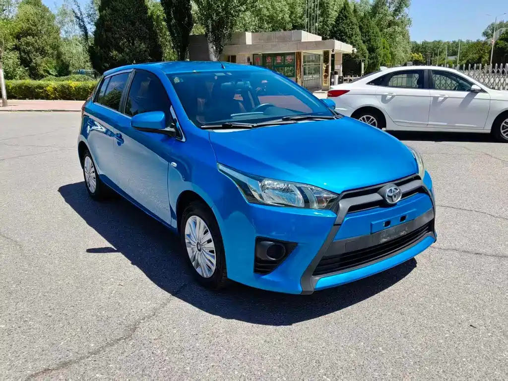 Toyota Yaris L 2014