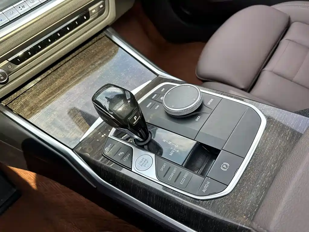 BMW 3 Series 2020 — фото 14