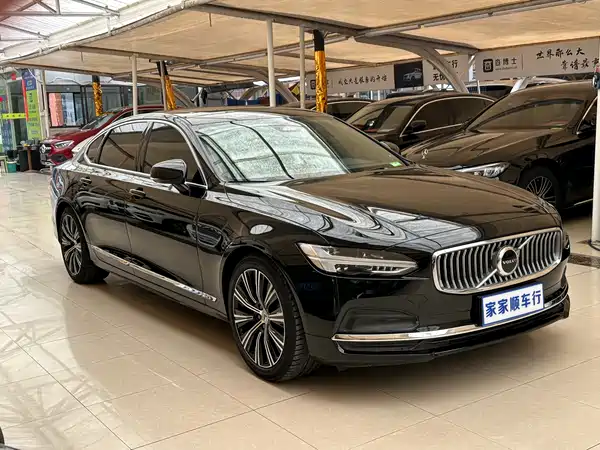 Volvo S90 2022