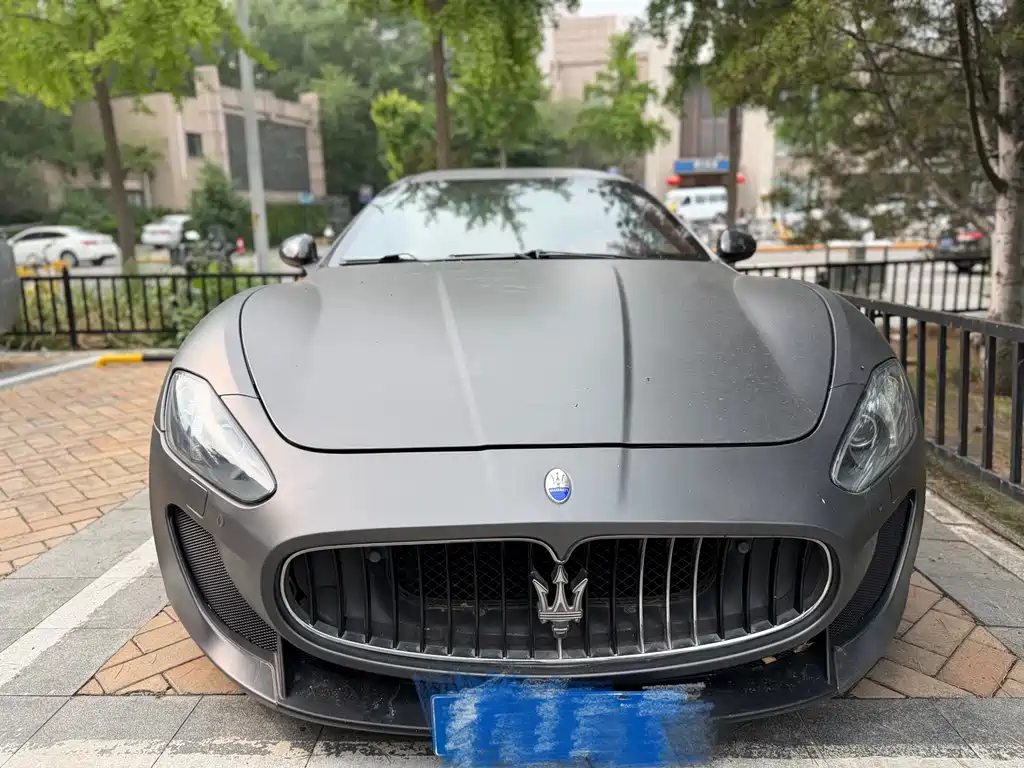 Maserati GranTurismo 2014 — фото 2