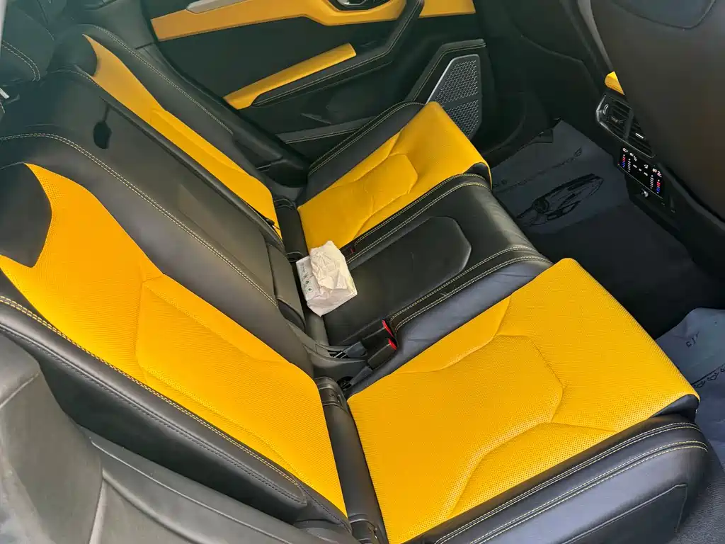 Lamborghini Urus 2023