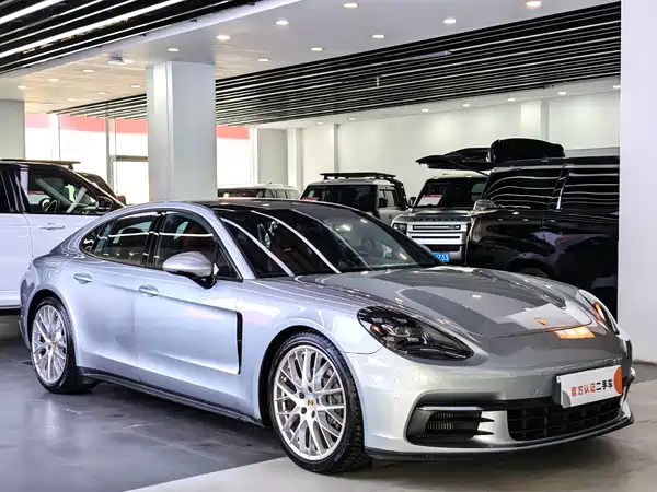 Porsche Panamera 2019