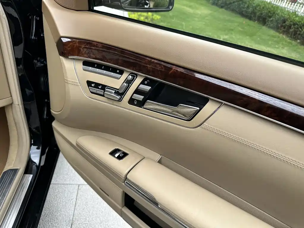 Mercedes-Benz S-Class 2011 — фото 11