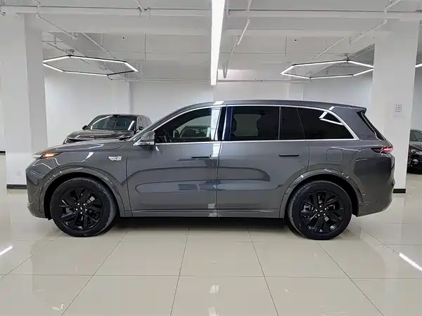 Li Auto L8 2023