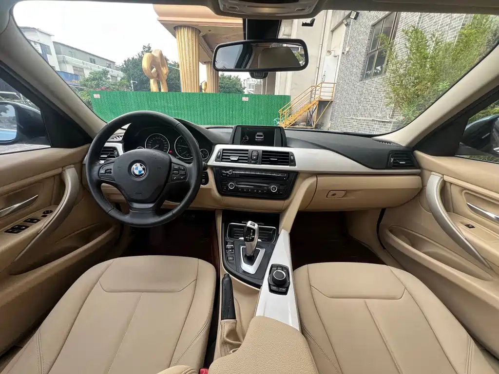 BMW 3 Series 2015 — фото 15