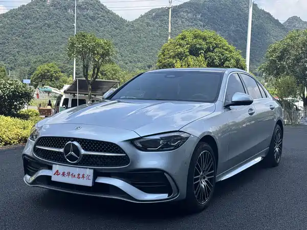 Mercedes-Benz C-Class 2025