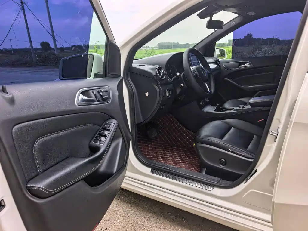 Mercedes-Benz B-Class 2014
