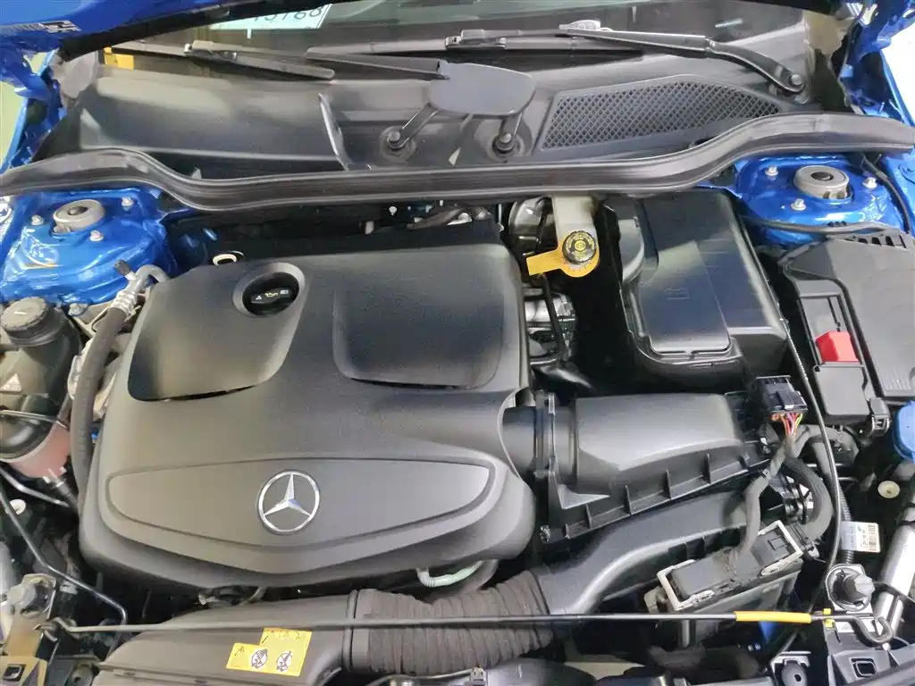 Mercedes-Benz A-Class 2017 — фото 16