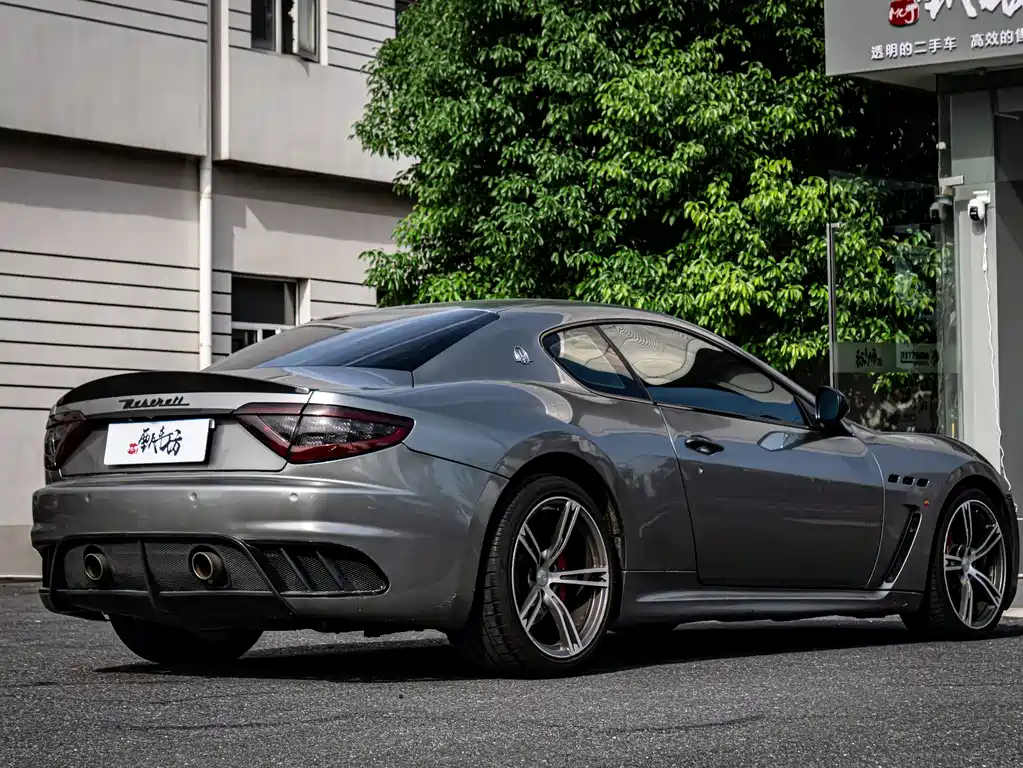Maserati GranTurismo 2013 — фото 7