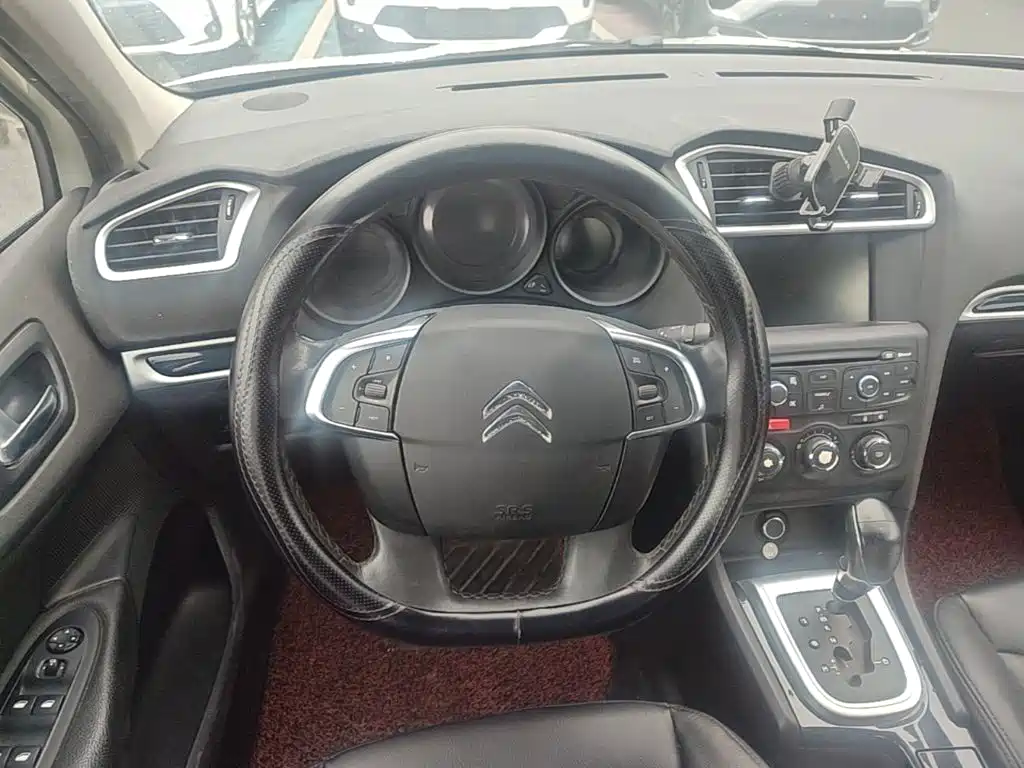 Citroen C4L 2014 — фото 17