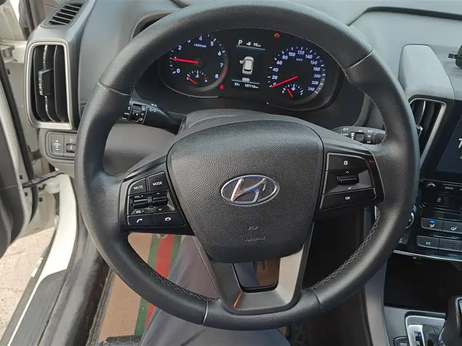 Hyundai ix35 2018 — фото 15