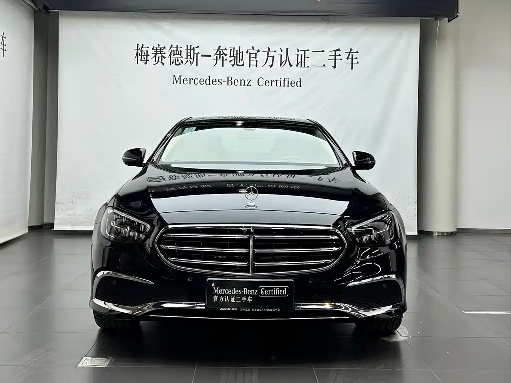 Mercedes-Benz E-Class 2023 — фото 6